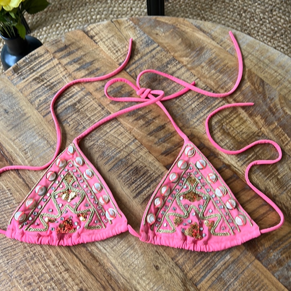 Victoria’s Secret bikini swim top bedazzled size medium great condition